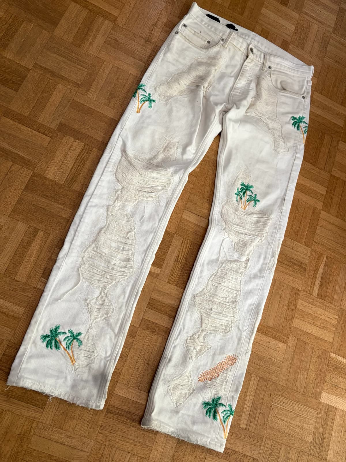 Vlone SS18 Palm Tree Runway Jeans — photo 3